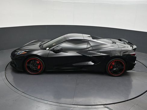 Used 2022 Chevrolet Corvette Stingray Premium Conv w/ Z51 Performance Package RWD image 15