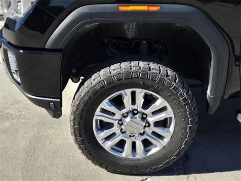 Used 2020 GMC Sierra 3500 Denali w/ Technology Package image 7