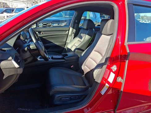 Used 2019 Honda Accord Sport image 14