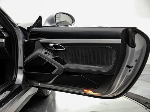 Used 2015 Porsche 911 GT3 RWD image 78