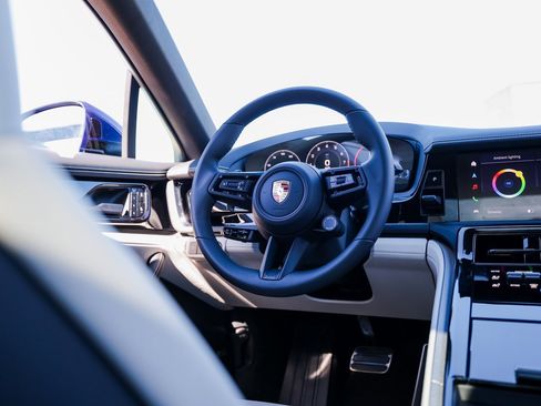 New 2026 Porsche Panamera image 25