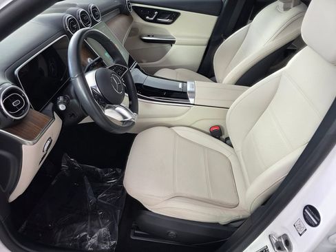 Certified 2025 Mercedes-Benz GLC 350e 4MATIC image 9
