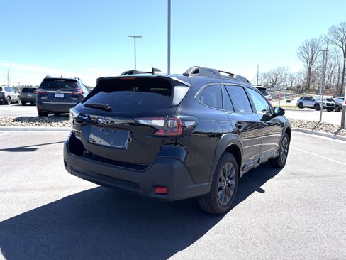 Certified 2025 Subaru Outback Onyx Edition AWD/4WD image 9