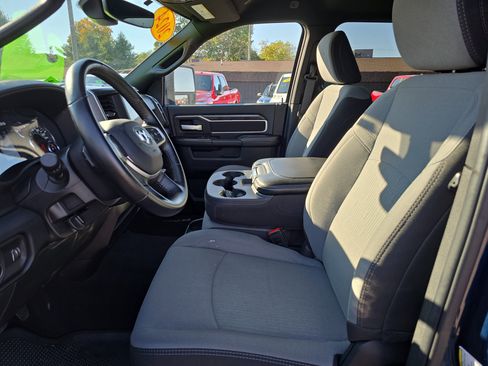 Used 2024 RAM 2500 Big Horn w/ Bed Utility Group image 12