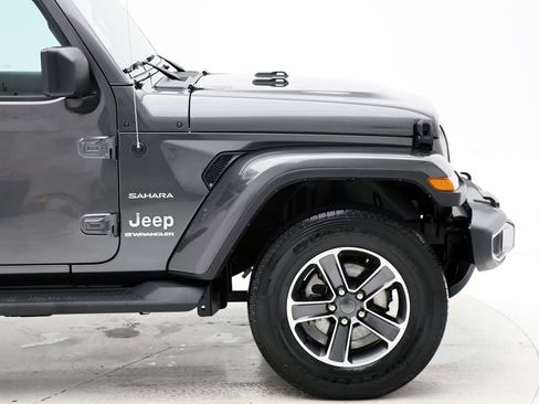 Used 2023 Jeep Wrangler Unlimited Sahara w/ Cold Weather Group AWD/4WD image 4