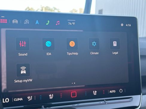 New 2026 Volkswagen GTI SE FWD image 16