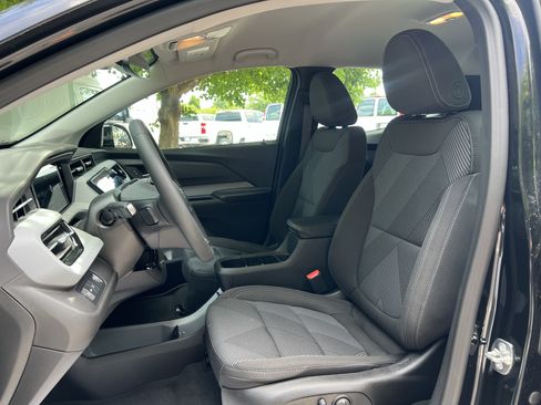 New 2027 Chevrolet Bolt LT w/ Comfort Package FWD image 16