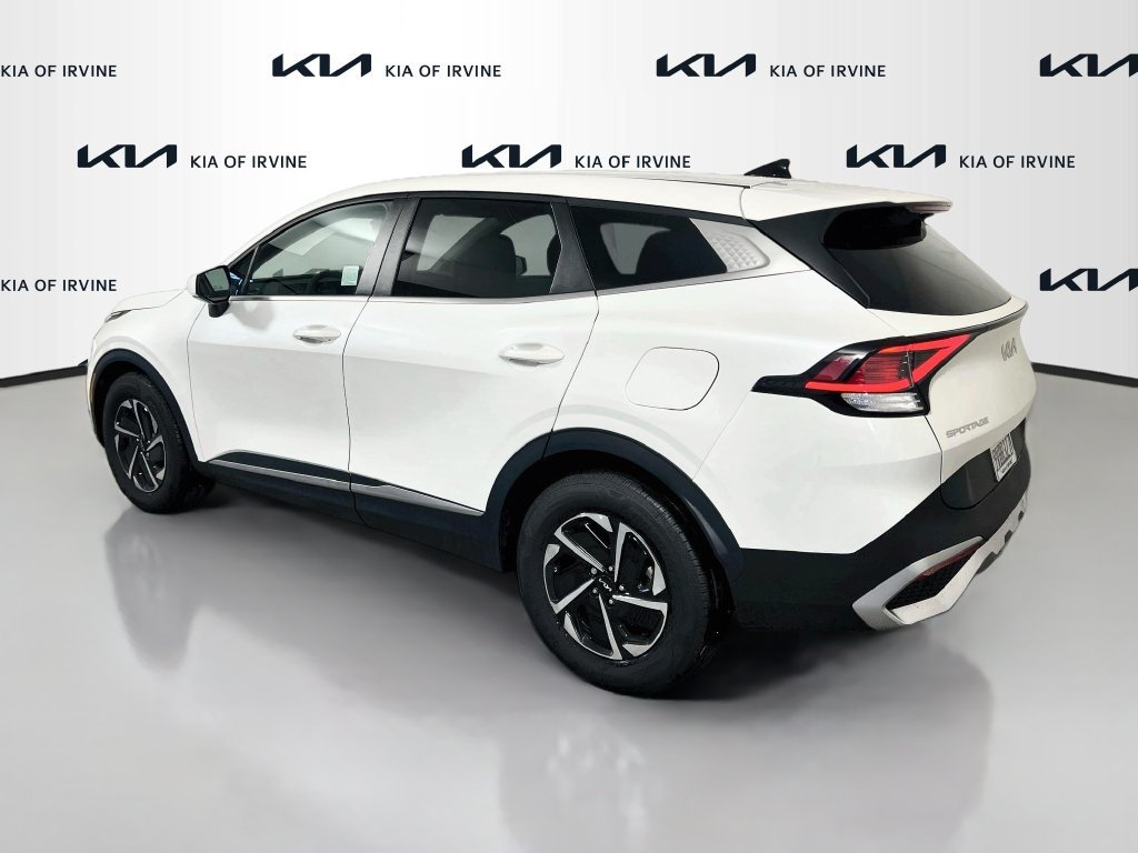 Used 2025 Kia Sportage LX FWD image 6