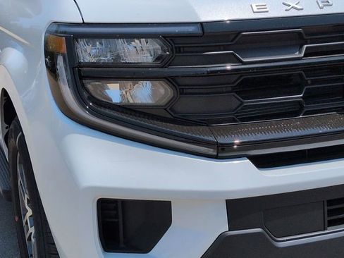 New 2026 Ford Expedition Active RWD image 9