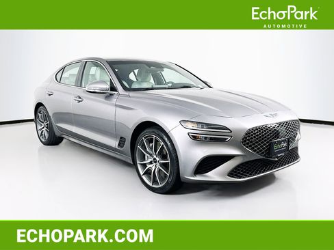 Used 2025 Genesis G70 2.5T image 1
