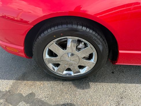 Used 2002 Ford Thunderbird RWD image 18
