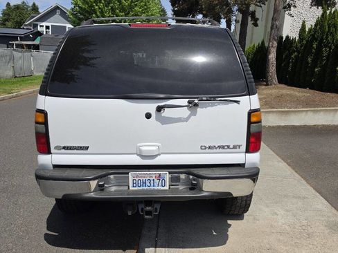 Used 2005 Chevrolet Tahoe LT w/ LT Preferred Equipment Group AWD/4WD image 6