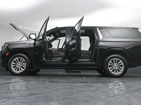 Used 2023 GMC Yukon XL SLT w/ SLT Premium Package AWD/4WD image 49