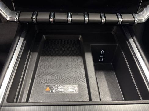 Used 2025 GMC Acadia Elevation w/ Elevation Premium Package image 19