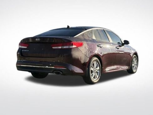 Used 2017 Kia Optima LX image 10