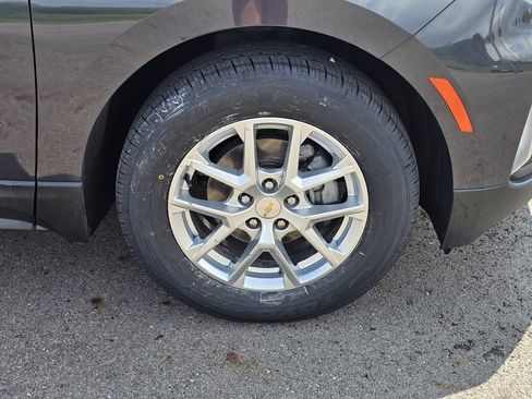 Used 2022 Chevrolet Equinox LT image 12