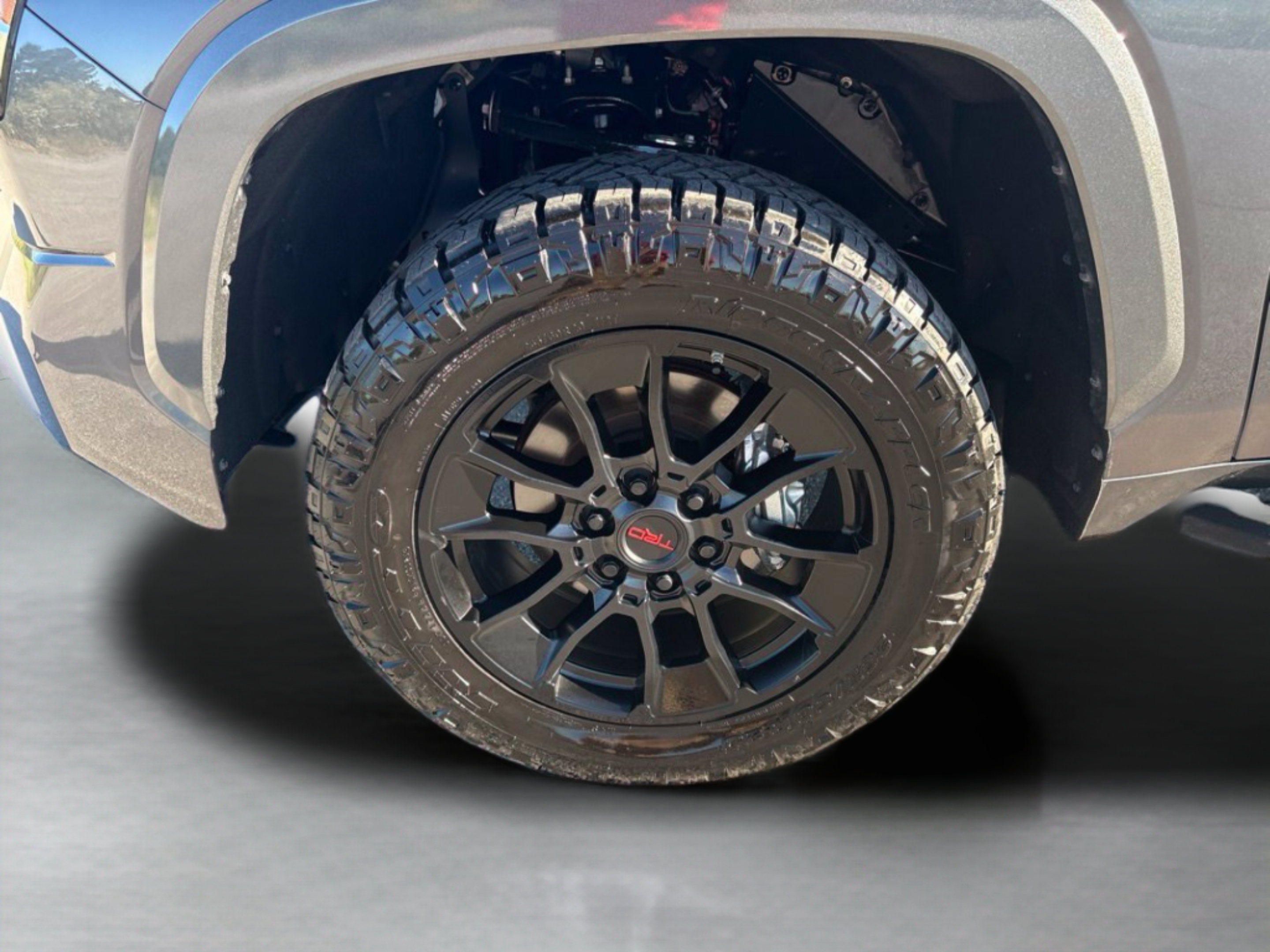 Used 2026 Toyota Tundra Limited AWD/4WD image 32