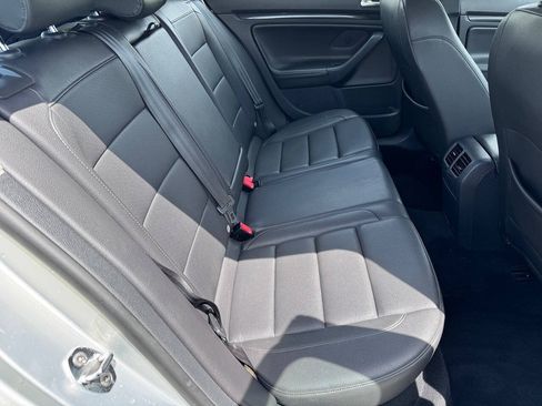 Used 2012 Volkswagen Jetta TDI FWD image 15