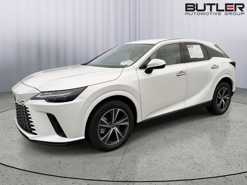 Used 2024 Lexus RX 350 FWD w/ Technology Package image 2