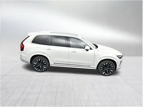 New 2026 Volvo XC90 T8 Ultra w/ Protection Package Premier AWD/4WD image 18