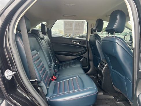 Used 2023 Ford Edge SEL w/ Sport Appearance Package image 15