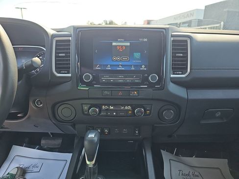 Used 2024 Nissan Frontier SL w/ Technology Package image 23