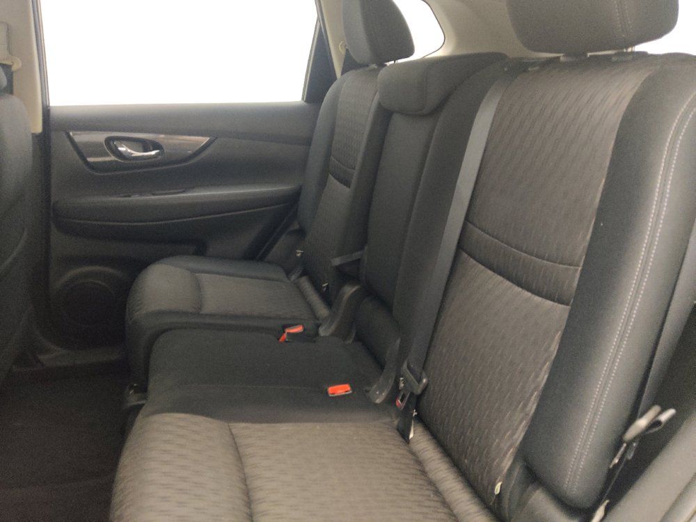 Used 2017 Nissan Rogue S FWD image 18