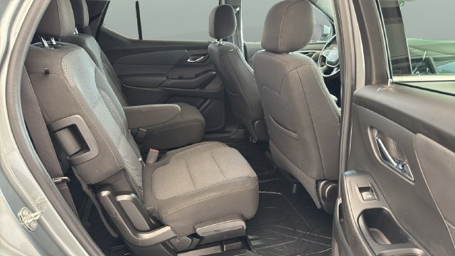Used 2023 Chevrolet Traverse LT FWD image 24