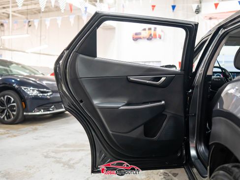 Used 2024 Kia EV6 Light image 42