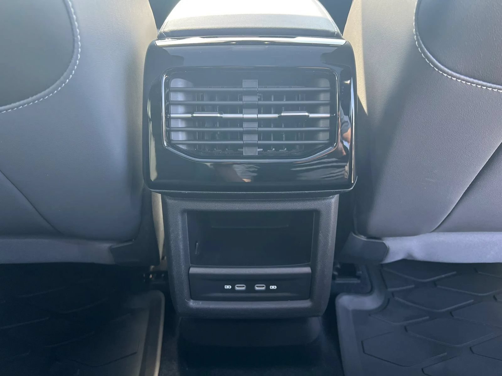 Used 2023 Volkswagen ID.4 Pro S RWD image 35