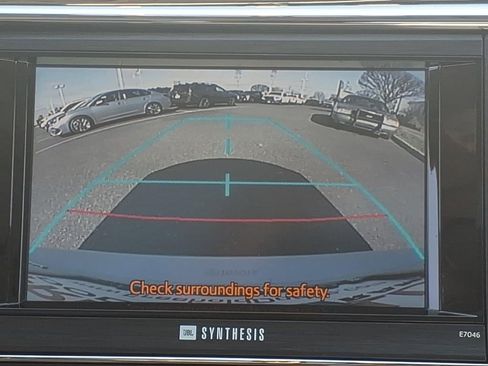 Used 2013 Toyota Avalon Limited image 9