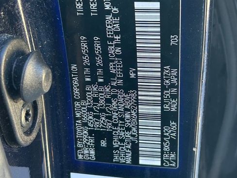 Used 2021 Lexus GX 460 Luxury w/ Sport Design Package AWD/4WD image 11