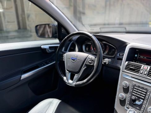 Used 2016 Volvo XC60 T5 Platinum FWD image 18