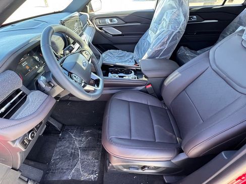 New 2026 Ford Explorer Platinum image 18