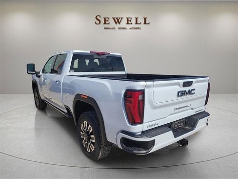 New 2026 GMC Sierra 2500 Denali Ultimate image 3