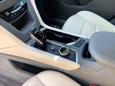 Used 2021 Cadillac XT5 Premium Luxury FWD image 18
