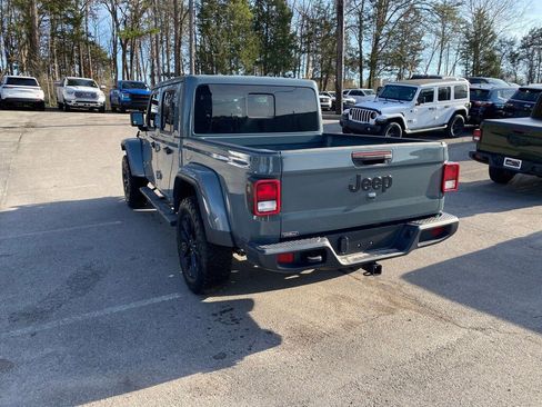 Used 2024 Jeep Gladiator Sport image 7