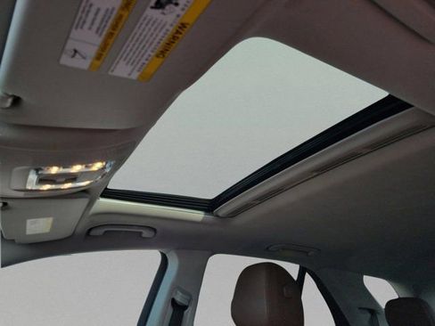 Used 2025 Mercedes-Benz GLE 450e 4MATIC w/ Winter Package image 36