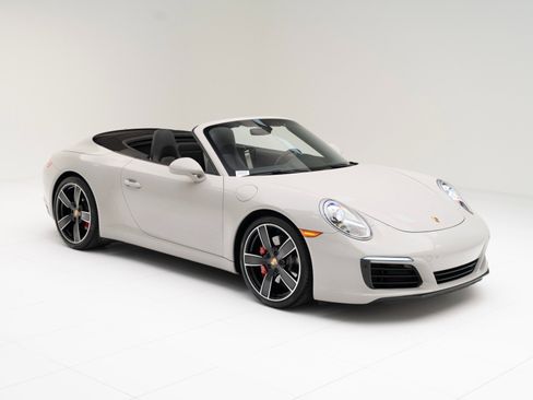 Certified 2018 Porsche 911 Carrera S image 7
