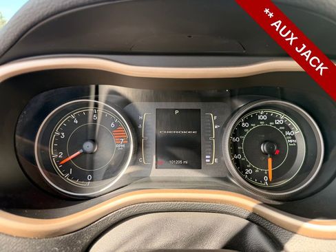 Used 2017 Jeep Cherokee Latitude w/ Cold Weather Group image 17