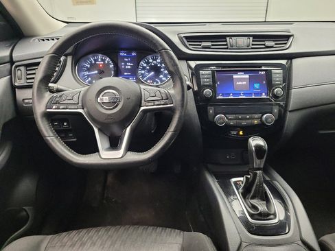 Used 2018 Nissan Rogue SV image 22