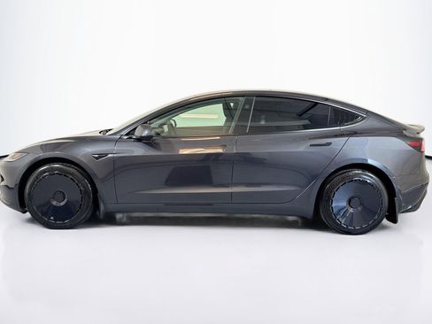 Used 2025 Tesla Model 3 Long Range image 8