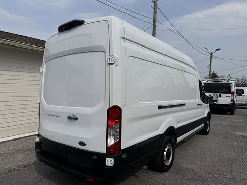 Used 2024 Ford Transit 250 148 High Roof Extended w/ Load Area Protection Package image 3