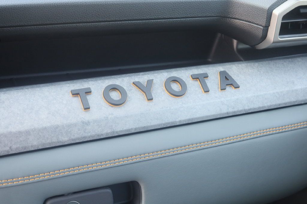 Used 2025 Toyota Tacoma 4x4 Double Cab Hybrid image 27