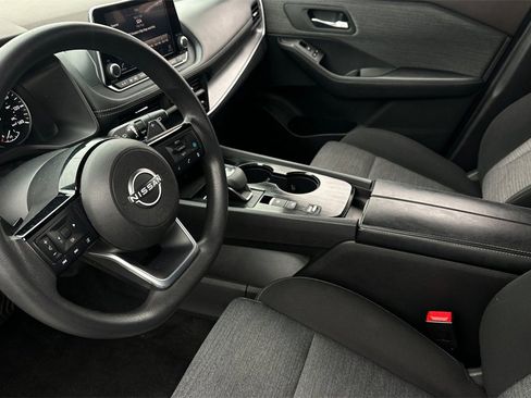 Used 2023 Nissan Rogue SV image 12