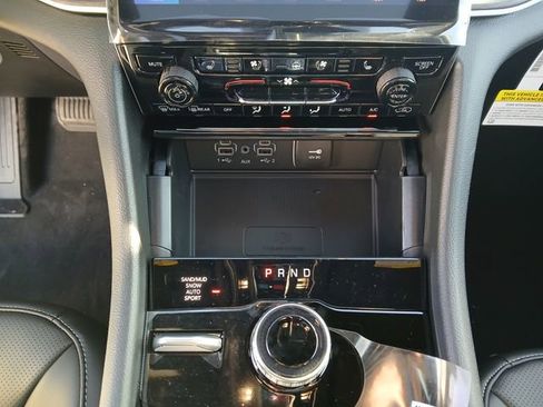 New 2025 Jeep Grand Cherokee Limited w/ Luxury Tech Group II AWD/4WD image 31