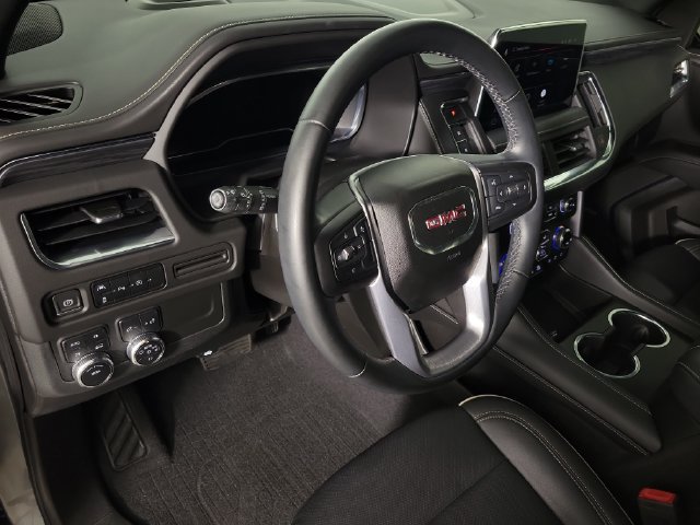 Used 2023 GMC Yukon SLT AWD/4WD image 21