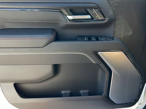 New 2026 GMC Sierra 2500 AT4X AWD/4WD image 29