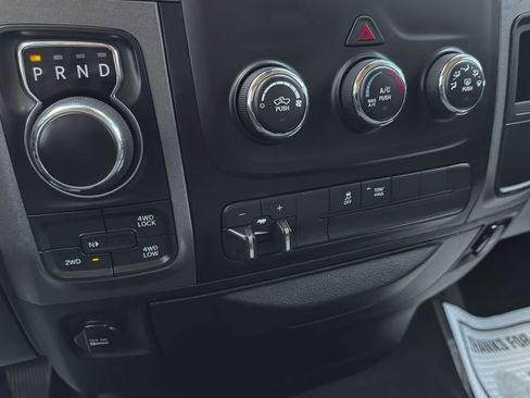 Used 2018 RAM 1500 Express w/ Express Value Package AWD/4WD image 27