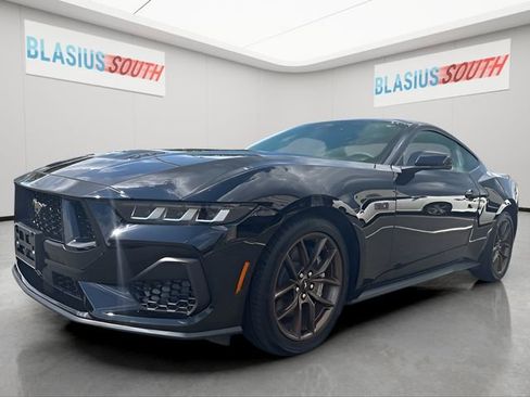 Used 2024 Ford Mustang GT Premium image 7